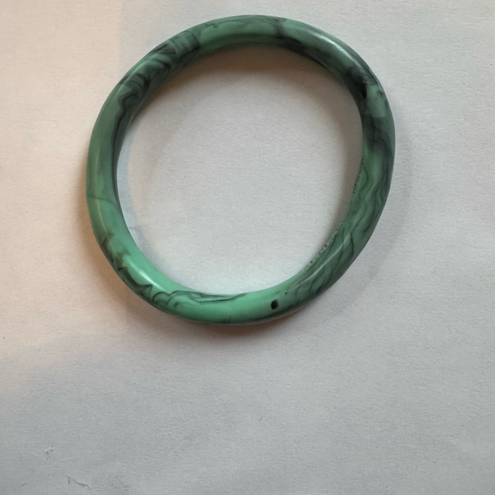 Dinosaur Designs Green Marbled Resin Bracelet